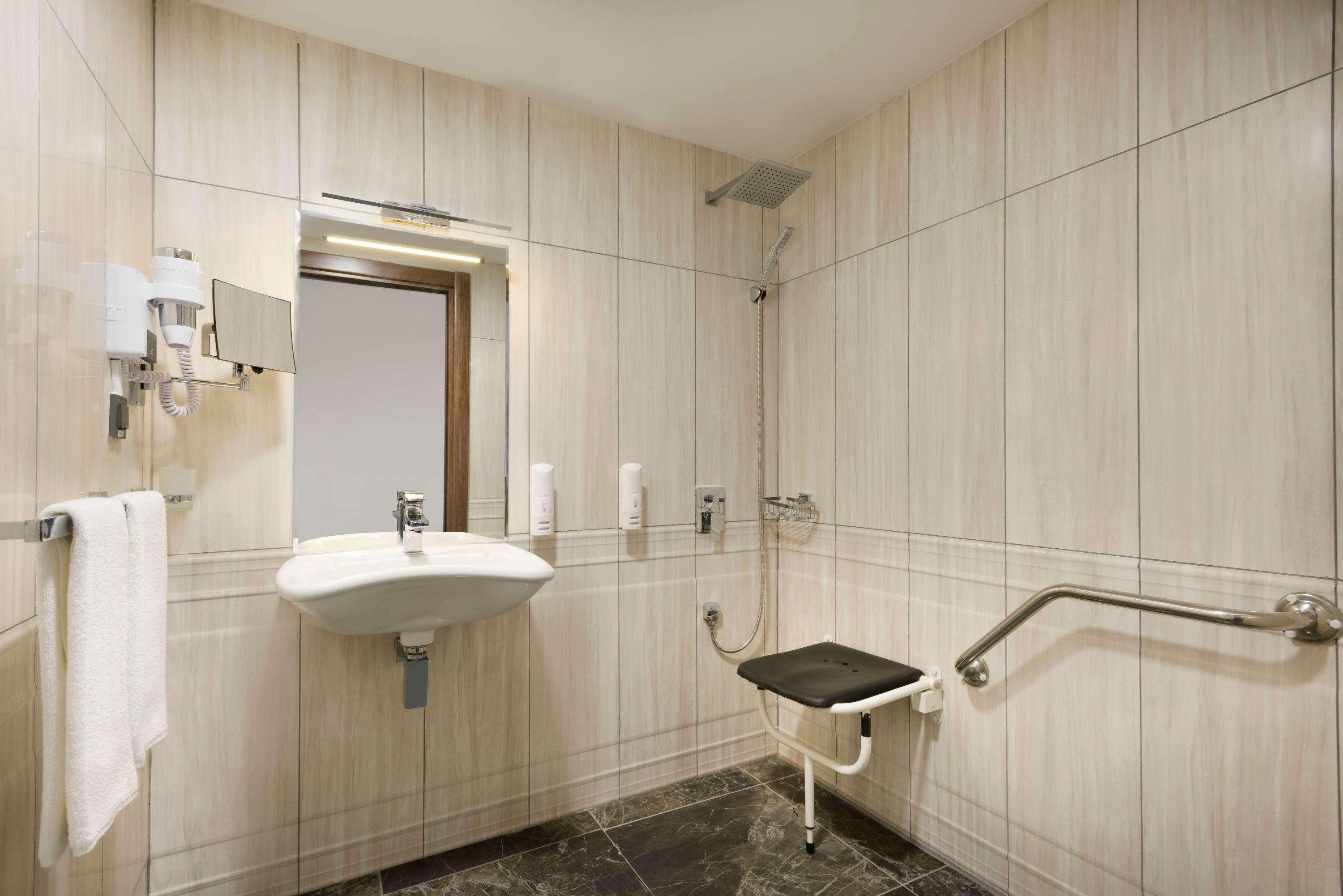 Ramada Hotel By Wyndham Edirne Bagian luar foto