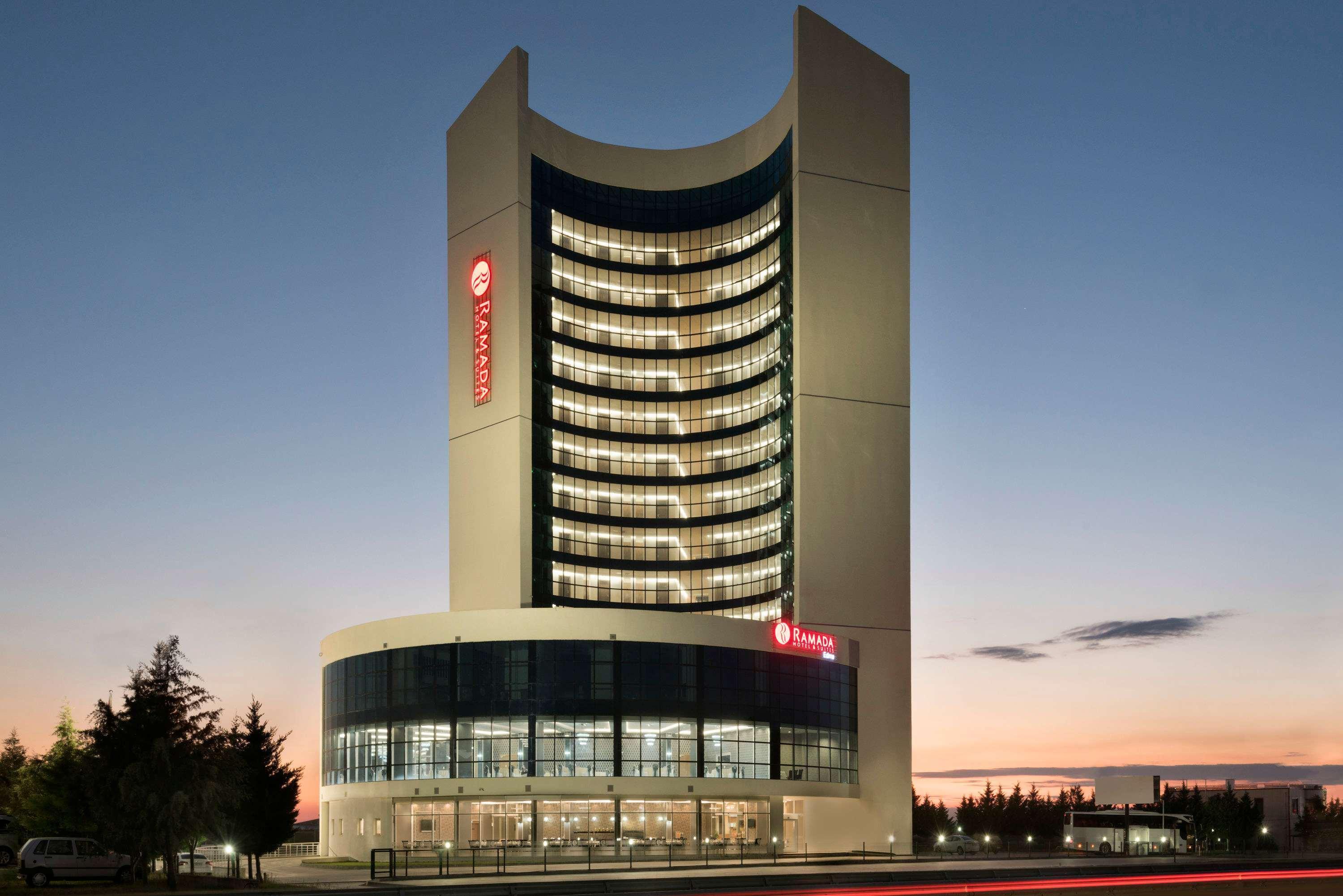 Ramada Hotel By Wyndham Edirne Bagian luar foto